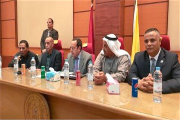محافظ شمال سيناء: إنشاء 4 قرى جديدة لخدمة الصيادين ببئر العبد