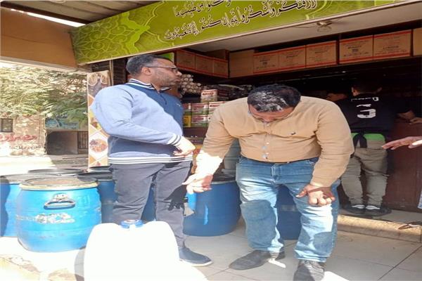  ضبط 5 طن زيوت طعام وطحينة 