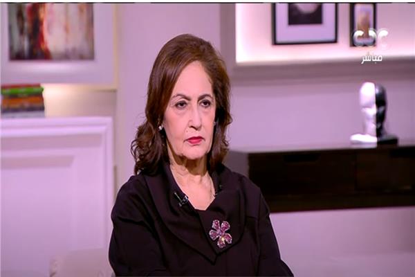 السفيرة نائلة جبر