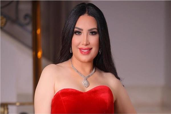  الفنانة عبير صبري