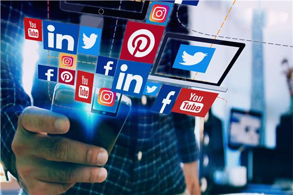 مواقع التواصل الاجتماعي