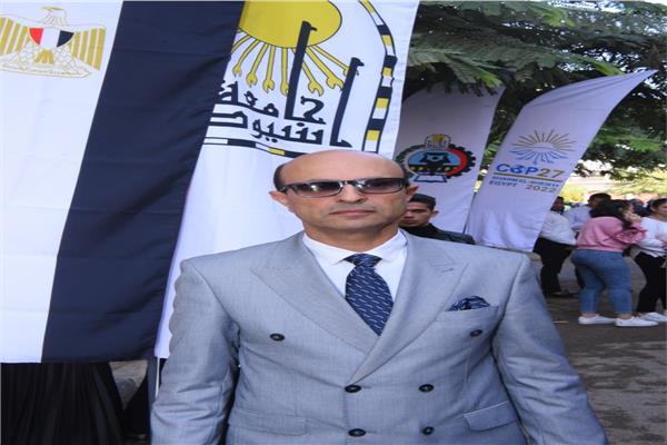  أحمد المنشاوى القائم بعمل رئيس جامعة أسيوط