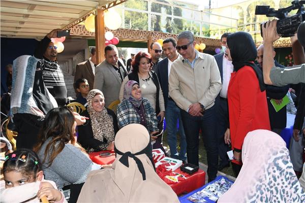 "الأنصاري" يكرم أبناء المحافظة بمنتخب مصر