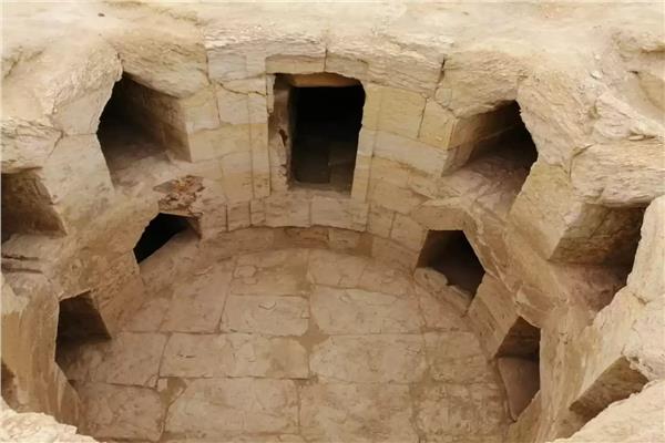 احدى مجموعات الاثار 