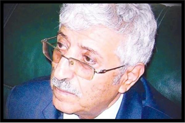 عبد العزيز المقالح