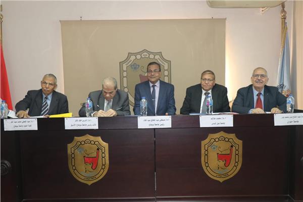 لجنة اختيار المتقدمين لمنصب عميدي كليتي الهندسة والحاسبات