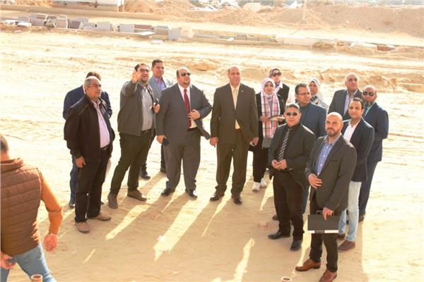 وفد وزارة التخطيط والتنمية الإقتصادية فى زيارة موسعه بجامعة أسيوط