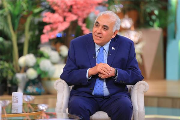 الطبيب المصري الشهير  كريم أبو المجد