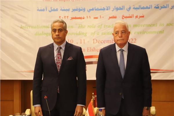 وزير القوى العاملة مع محافظ جنوب سيناء