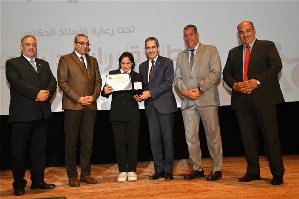 محافظ الغربية يكرم أبطال ذوي الهمم 
