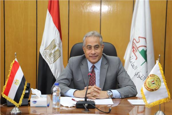  وزير القوى العاملة 