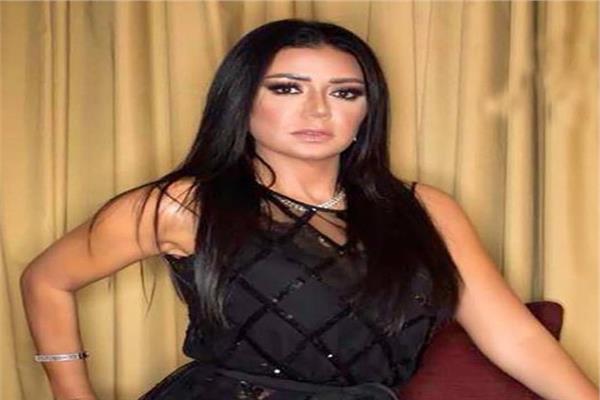 الفنانة رانيا يوسف