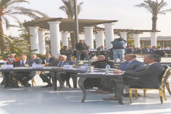 نيفين جامع ومحافظا القاهرة والجيزة خلال إطلاق المرحلة الثانية
