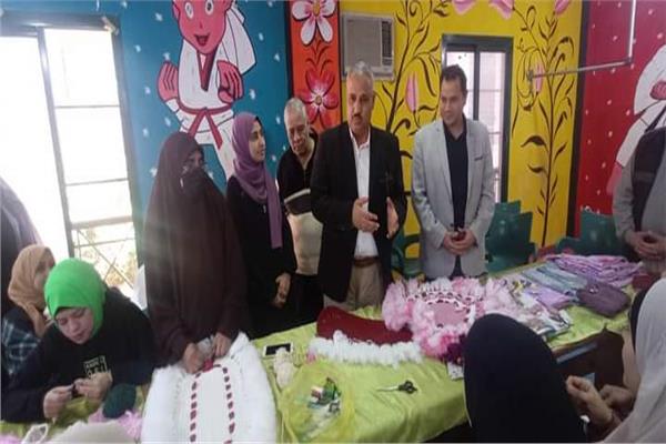 وكيل وزارة الشباب والرياضة بالقليوبية بالقليوبية يشهد ختام فعاليات "علمني حرفه" 