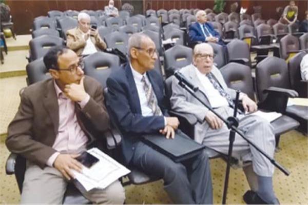الدكتور صلاح فضل فى أحد المؤتمرات