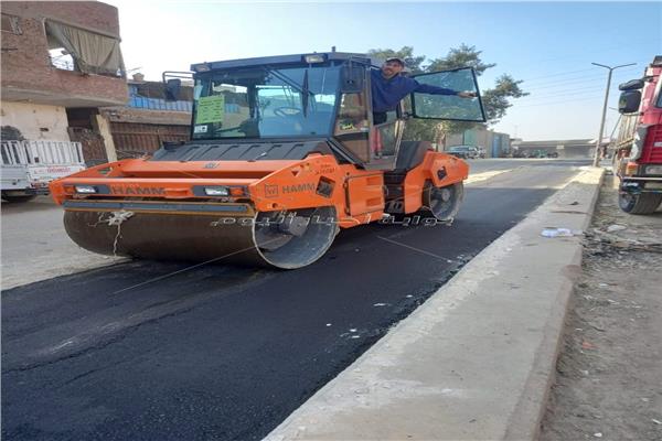  رصف وتطوير طريق المنطقة الأثرية بالبدرشين