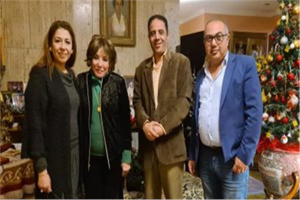 «لبنى عبد العزيز» رئيسًا شرفيًا لمهرجان السينما العربية 