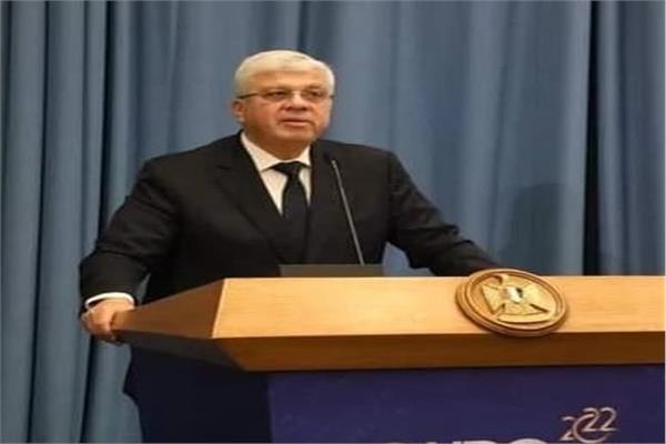 د. أيمن عاشور وزير التعليم العالي والبحث العلمي
