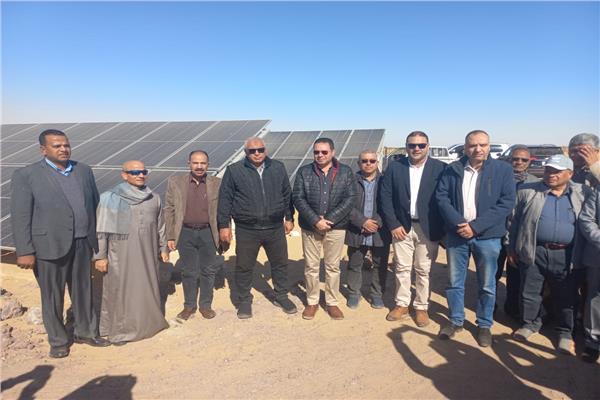 تفقد عدد من  المشروعات القومية بالوادي الجديد 
