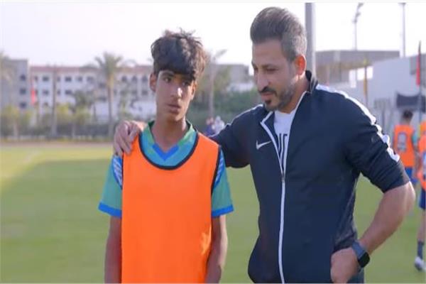 الكابتن سيد معوض و اللاعب فهد إبراهيم المشارك فى برنامج كابيتانو مصر