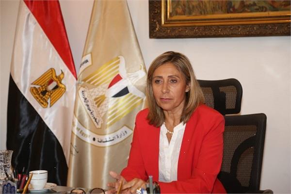 السيدة الوزيرة نيفين الكيلانى 