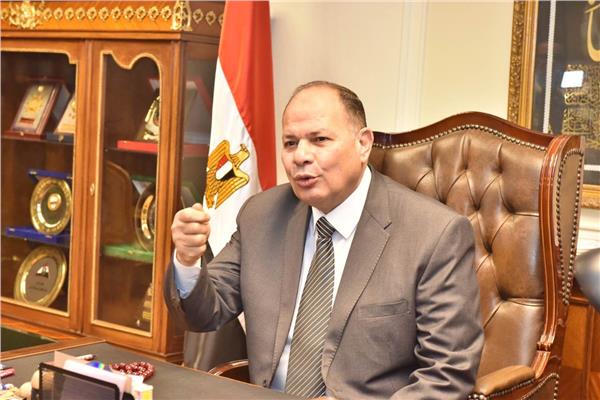  اللواء عصام سعد محافظ أسيوط
