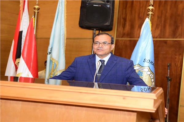 الدكتور مصطفى عبد الخالق رئيس جامعة سوهاج
