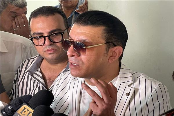  الفنان مصطفى كامل نقيب المهن الموسيقية