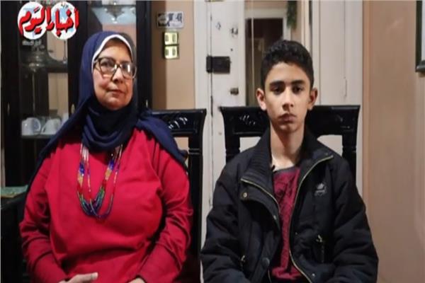 قارئ القرآن أمام الرئيس
