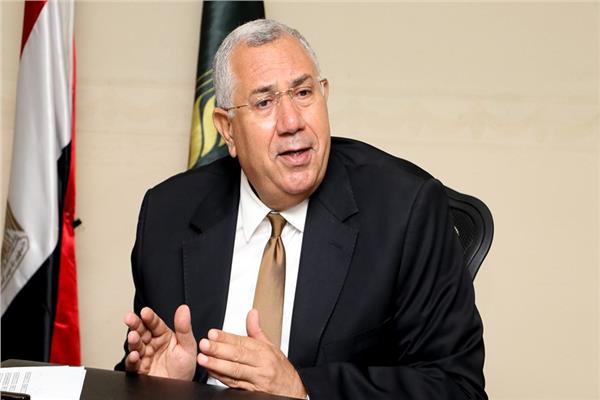 السيد القصير وزير الزراعة واستصلاح الأراضي