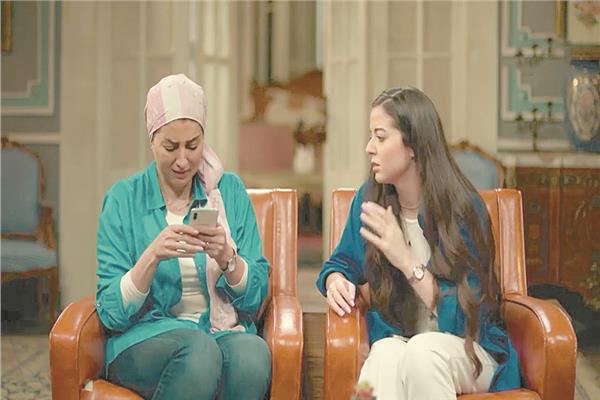 مشهد من مسلسل العيلة دى
