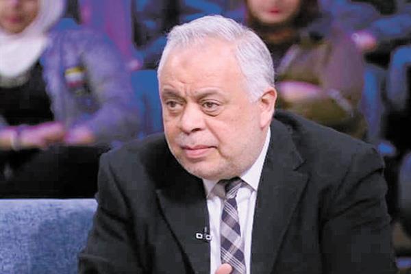أشرف زكى