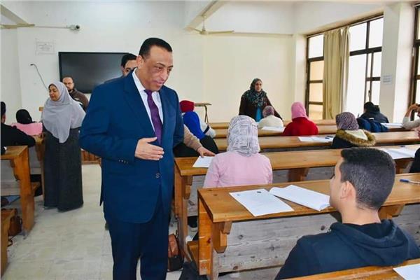  امتحانات الفصل الدراسي الأول