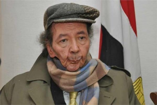 عميد المترجمين محمد عناني