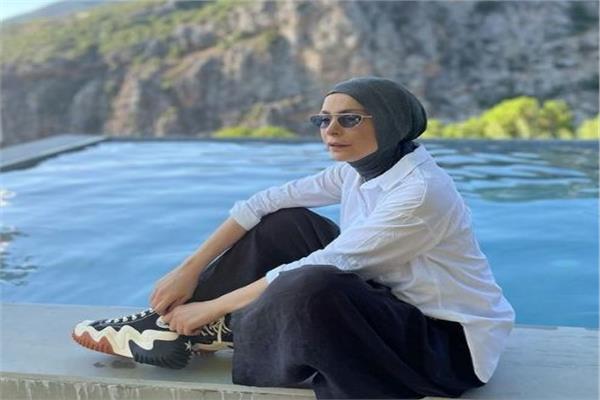 الفنانة أمل حجازي 