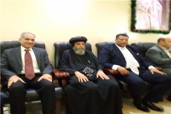 وفد جامعة أسوان: يزور الكنيسة للتهنئة بعيد الميلاد المجيدة ويهنيء الأنبا بيشوي أسقف أسوان 