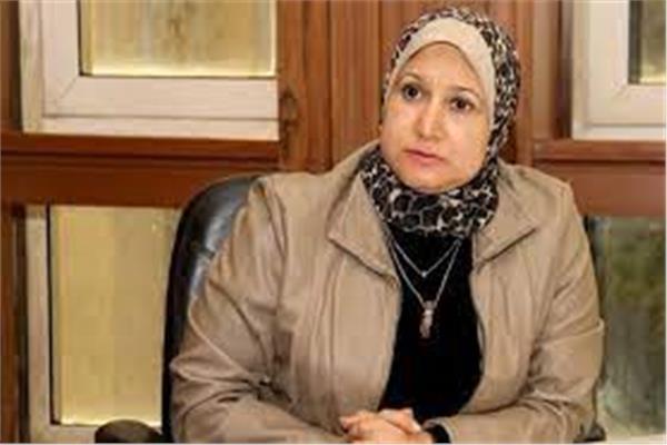  الدكتورة كوثر محمود