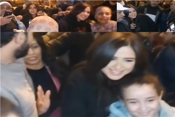 ياسمين عبد العزيز
