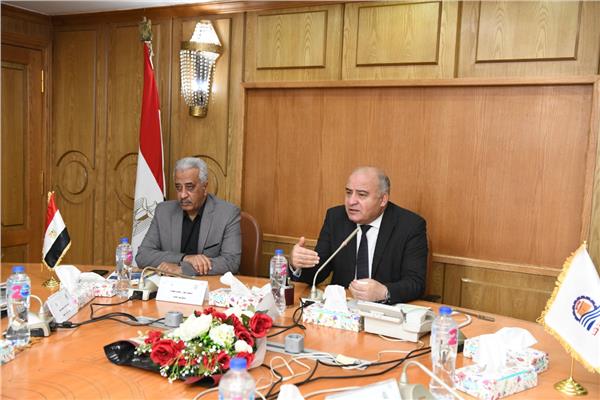 محافظ قنا : الإنتهاء من تنفيذ 88% بمشروع ترفيق المنطقتين الصناعيتين