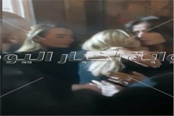 ريم البارودي فى أحضان زينه