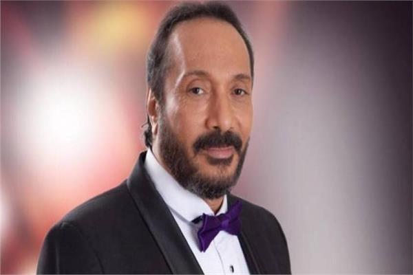 الفنان على الحجار
