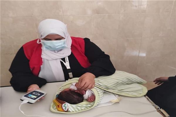 فحص حديثي الولادة  