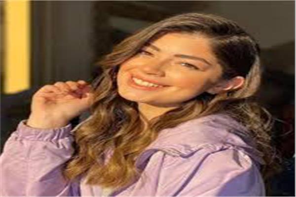  الفنانة الشابة ليلى زاهر 