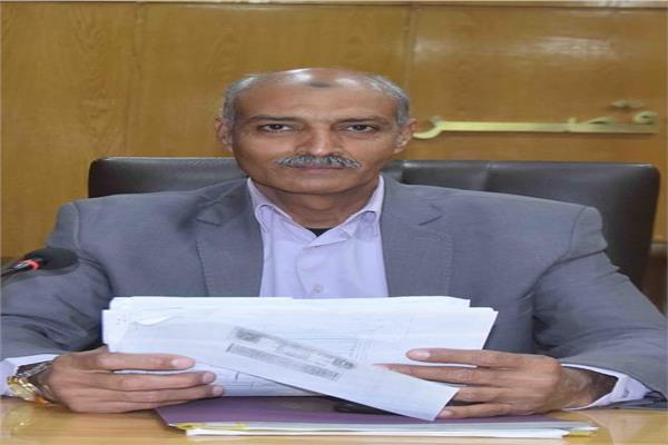 محمود فاروق مدير الإدارة العامة لخدمة المواطنين بمحافظة الأقصر