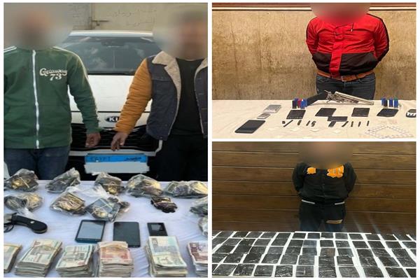 صور للمتهمين وامامهم المضبوطات 