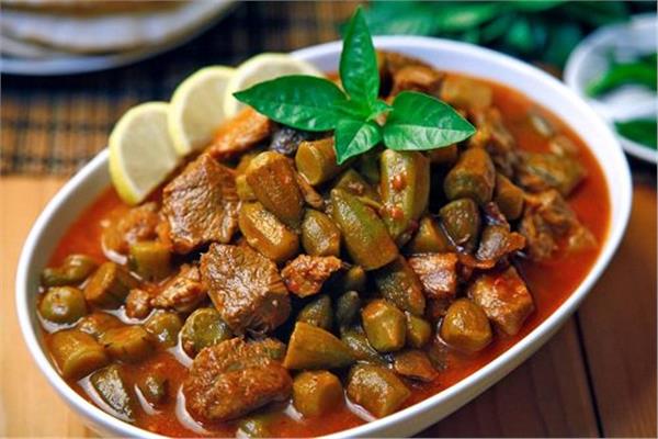 البامية باللحم على الطريقة الفلسطينية 