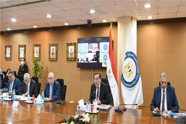 وزير البترول خلال الجمعيات العمومية