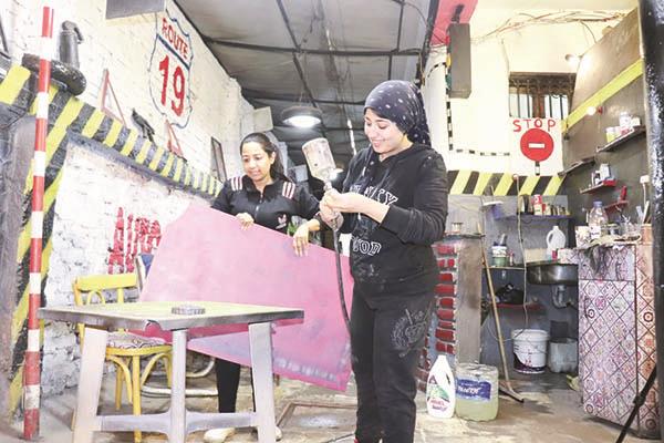هايدى ورنا..«ميكب ارتست» السيارات