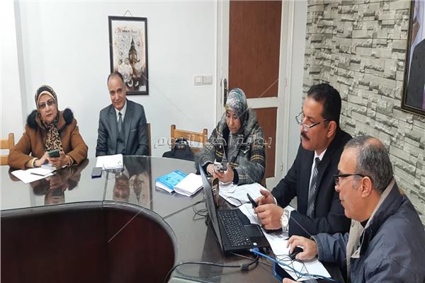 مدير تعليم الجيزة يتابع امتحانات نصف العام للشهادة الإعدادية والصف الثاني الثانوي العام 