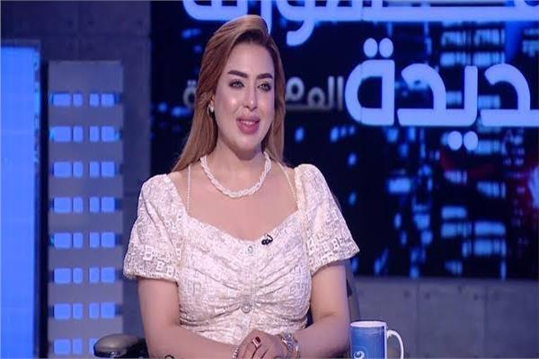 منى العمدة